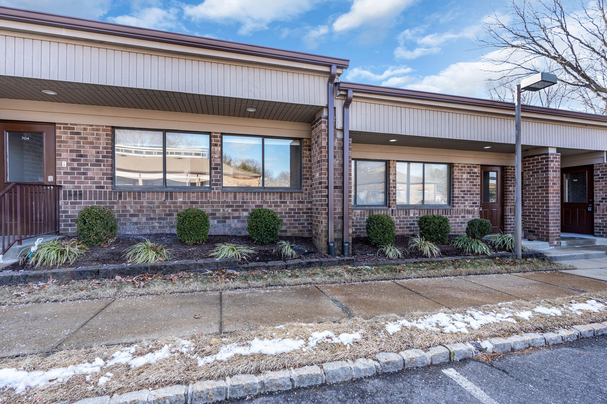 705 Candlewood Commons, Howell, NJ for sale Primary Photo- Image 1 of 1