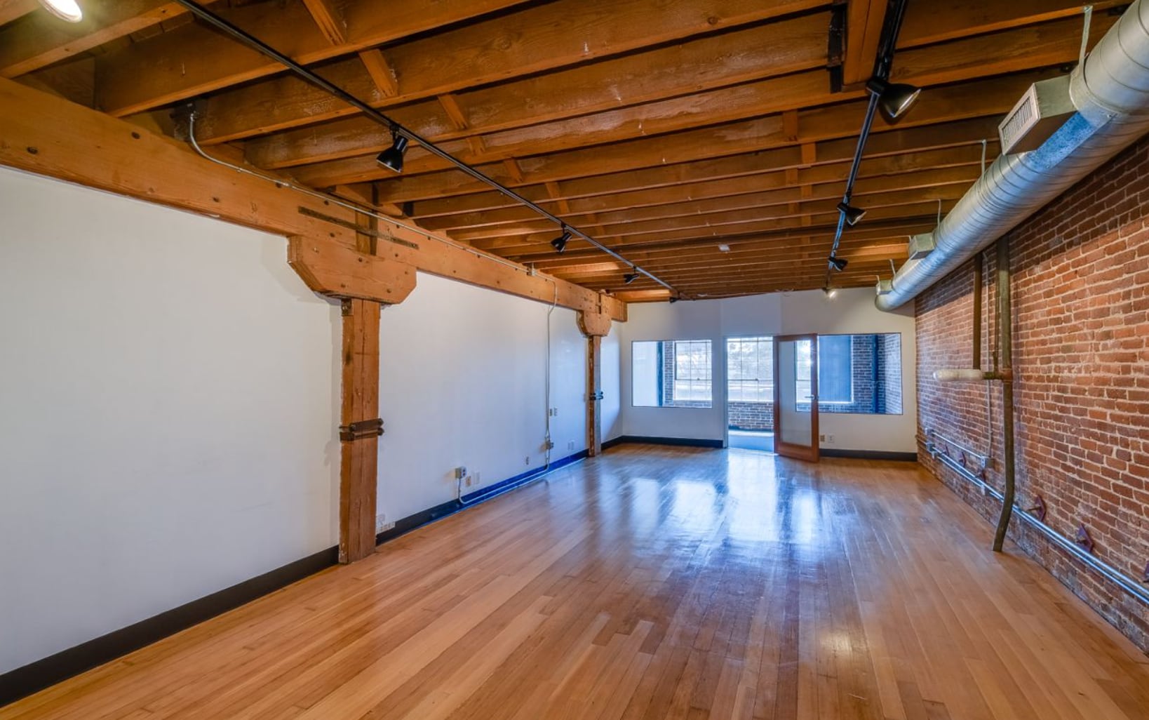 6161 Santa Monica Blvd, Los Angeles, CA for lease Interior Photo- Image 1 of 4