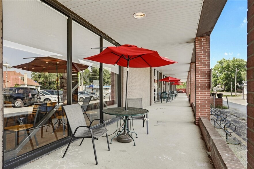 306 Springfield Ave, Urbana, IL for sale - Building Photo - Image 3 of 39