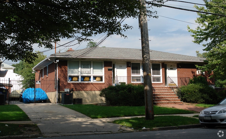 299 Guyon Ave, Staten Island, NY for lease - Building Photo - Image 2 of 11
