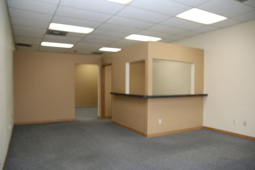 1530-1640 SE 9th Ave, Albany, OR à louer - Photo du bâtiment - Image 3 de 18