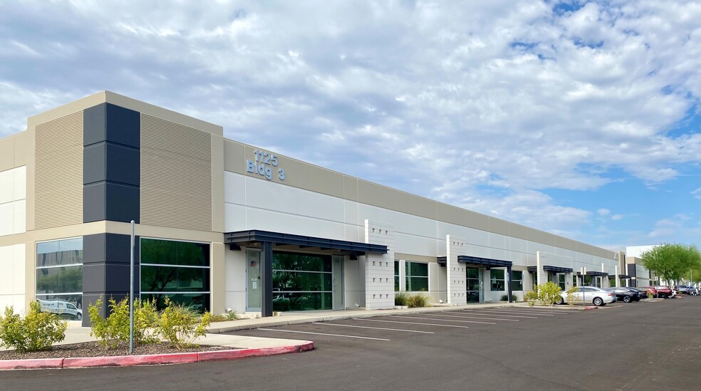 1125 W Pinnacle Peak Rd, Phoenix, AZ for lease - Building Photo - Image 1 of 3