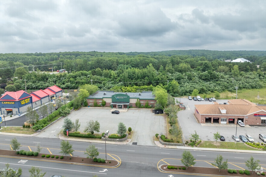 720 Centre of New England, Coventry, RI for lease - Building Photo - Image 2 of 4