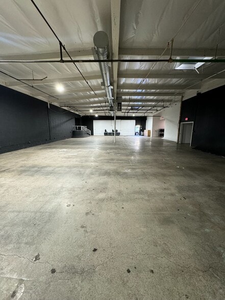 147-155 Mission Rd, Los Angeles, CA for lease - Building Photo - Image 2 of 7