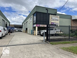 Plus de détails pour 8 Cunningham St, Moorebank - Industriel à louer