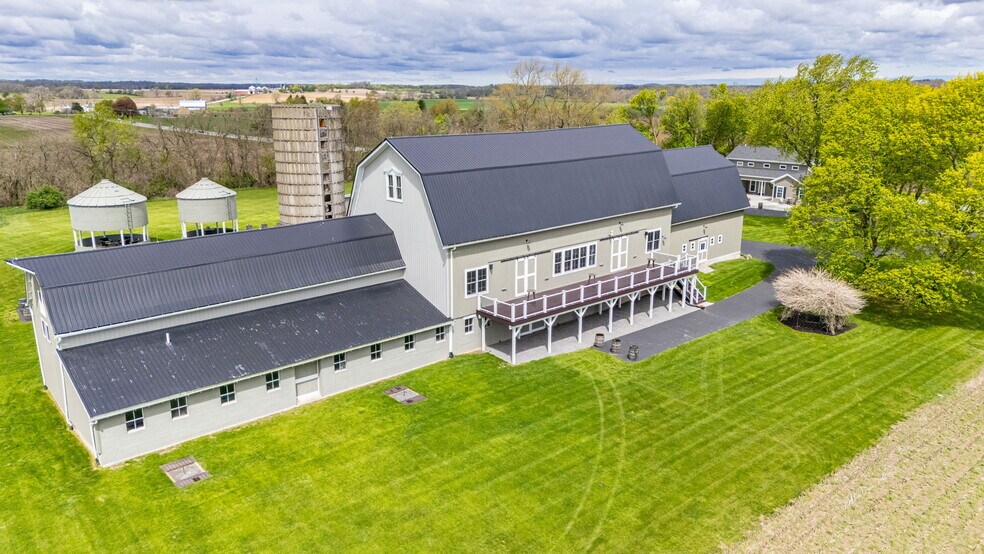 3956 Caledonia Avon Rd, Caledonia, NY à vendre - Photo du bâtiment - Image 1 de 11