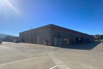 2735 Via Orange Way, Spring Valley, CA for lease Interior Photo- Image 2 of 8