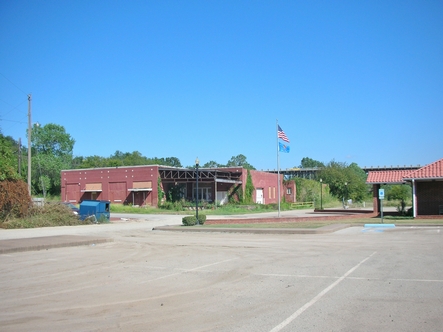 207 E Main St, Purcell, OK for sale - Primary Photo - Image 1 of 1