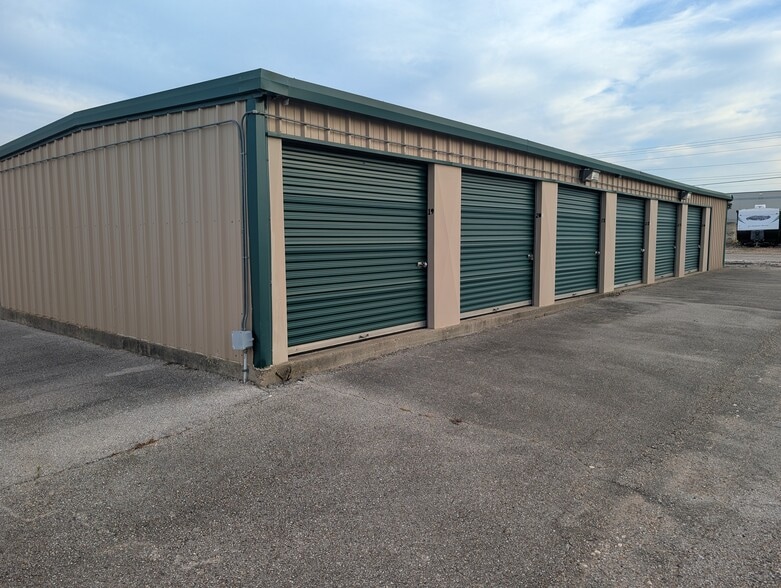 2050 S Main St, McGregor, TX for sale - Building Photo - Image 3 of 5