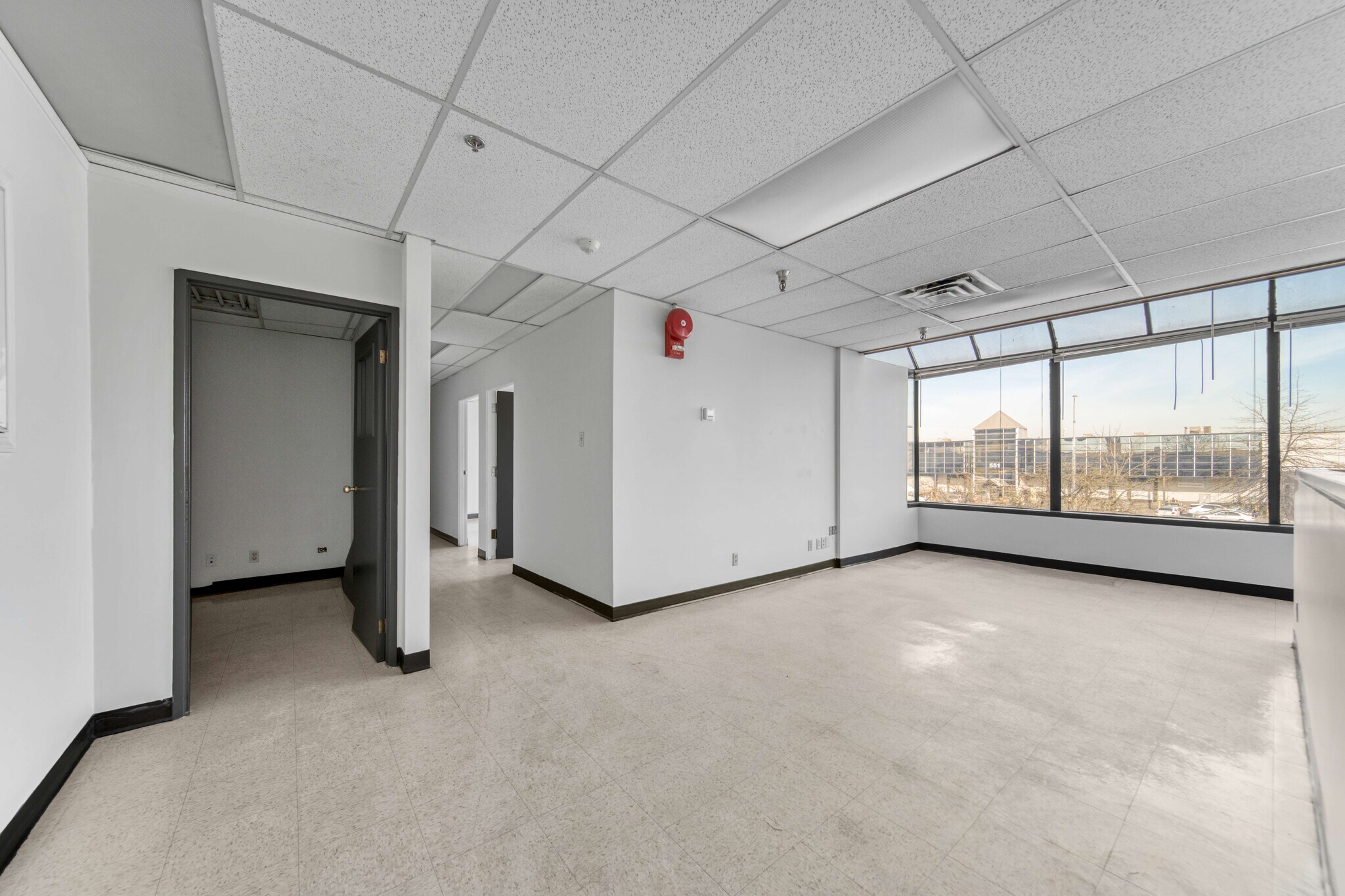 530-590 Chester Rd, Delta, BC à louer Photo intérieure- Image 1 de 6