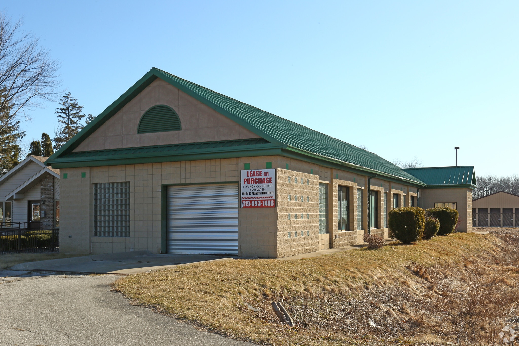 7300 Lewis Ave, Temperance, MI à vendre Photo principale- Image 1 de 51