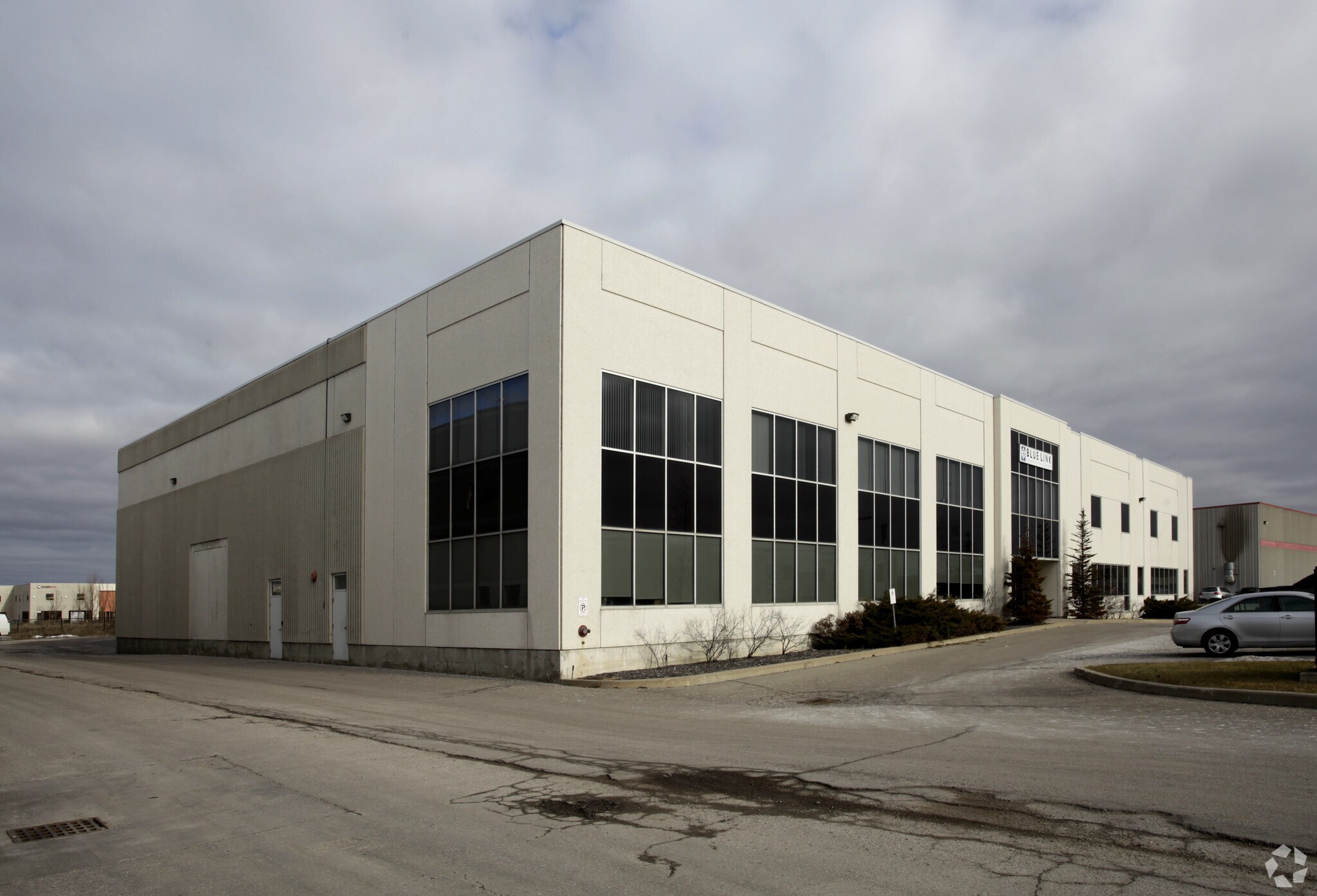 156 Corstate Ave, Vaughan, ON for sale Primary Photo- Image 1 of 1