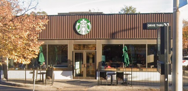 Plus de détails pour 364 Lakeshore Rd W, Mississauga, ON - Commerce de détail à vendre