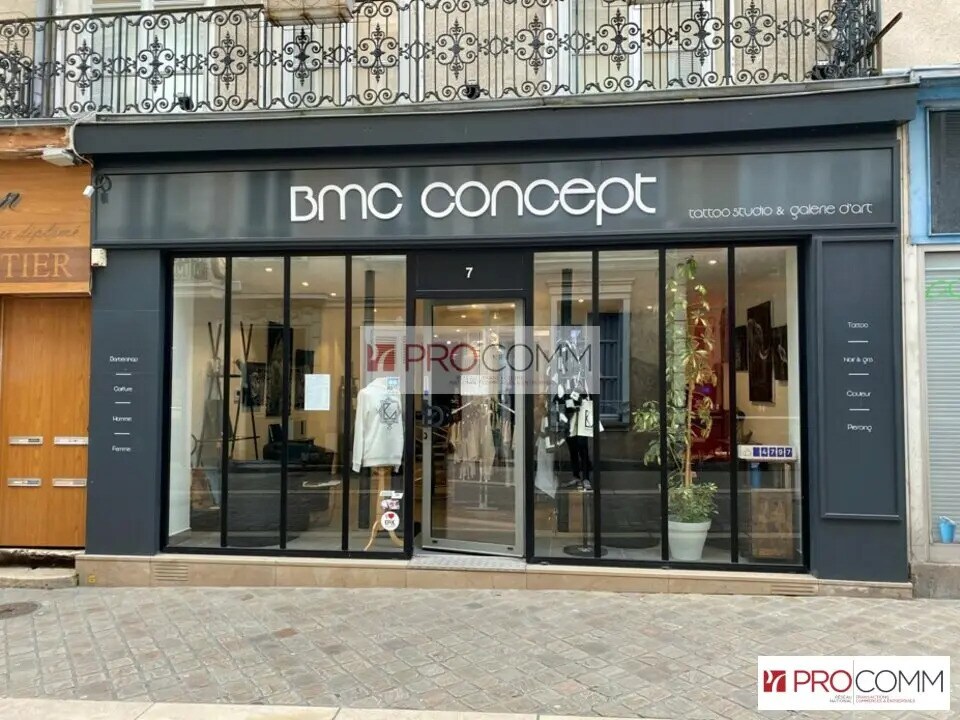 Commerce de détail dans Chartres à louer Photo du bâtiment- Image 1 de 2