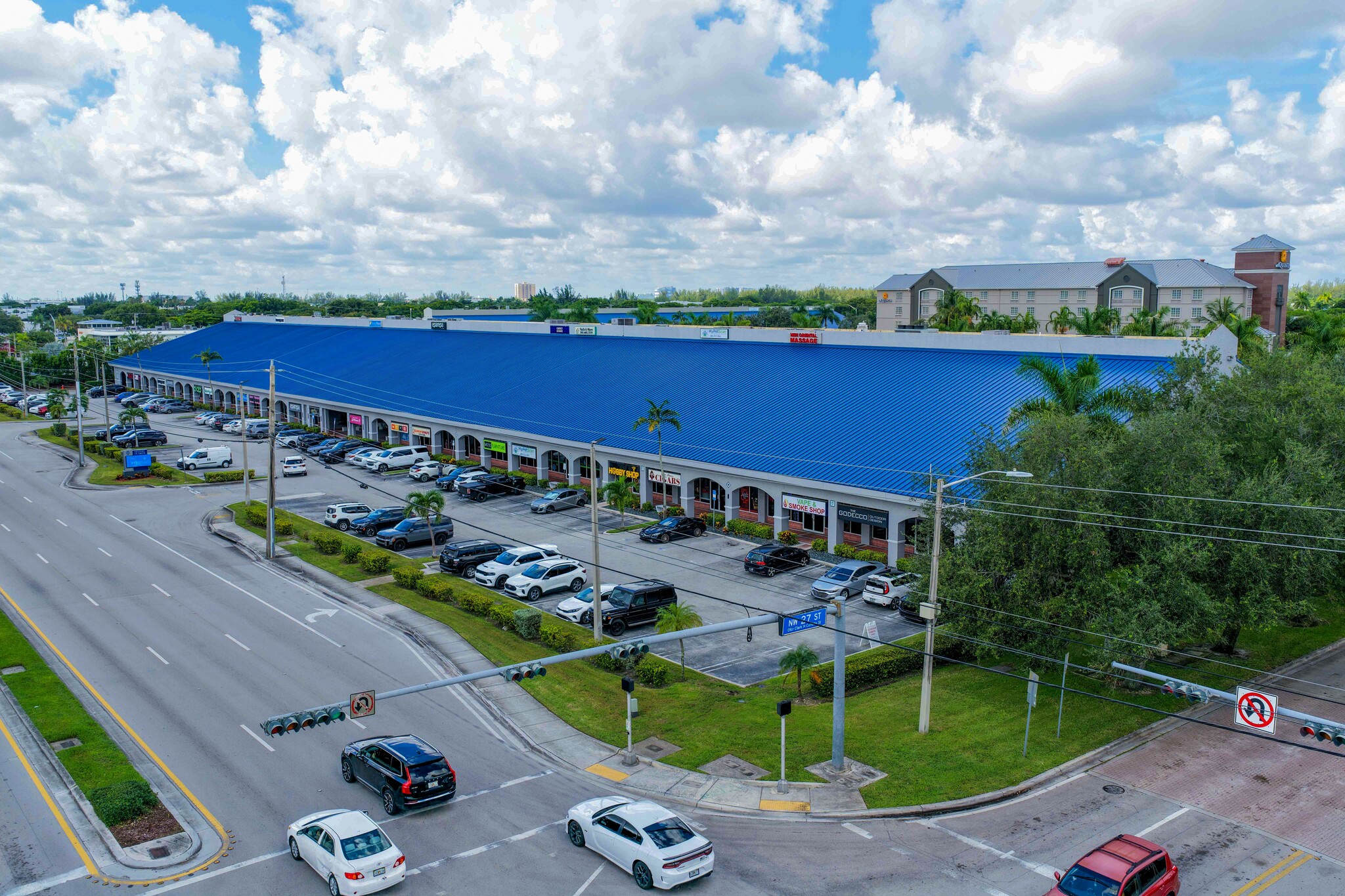 2600 NW 87th Ave, Doral, FL for lease Primary Photo- Image 1 of 5