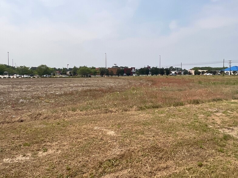 1399 Washington, Williamston, NC à vendre - Photo du bâtiment - Image 3 de 21