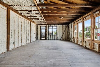 301 S Toulme St, Bay Saint Louis, MS for lease Interior Photo- Image 1 of 2