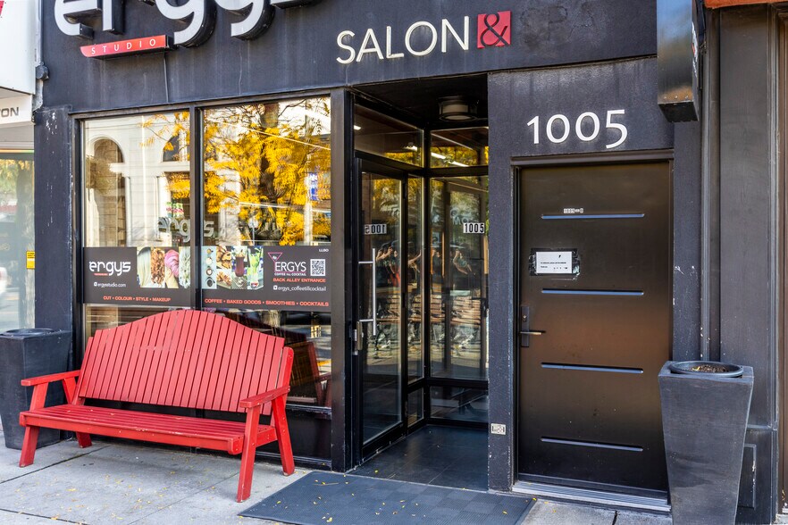 1005 Eglinton Ave W, Toronto, ON for sale - Building Photo - Image 1 of 1