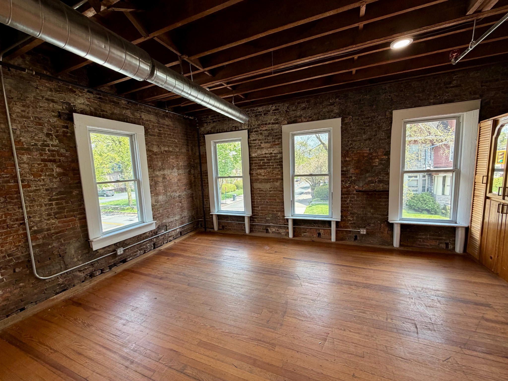 121 Park Ave, Rochester, NY for lease Interior Photo- Image 1 of 3