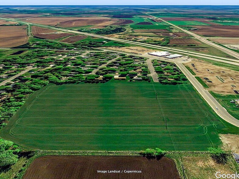 Old Hyw 169 Blvd, Belle Plaine, MN à louer - Photo du bâtiment - Image 2 de 4