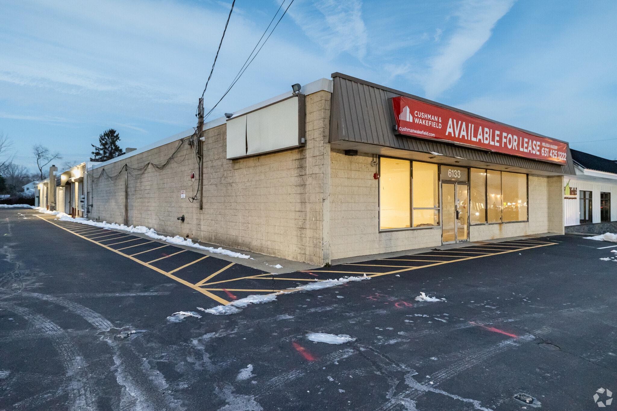 6133 Jericho Tpke, Commack, NY for lease Primary Photo- Image 1 of 52