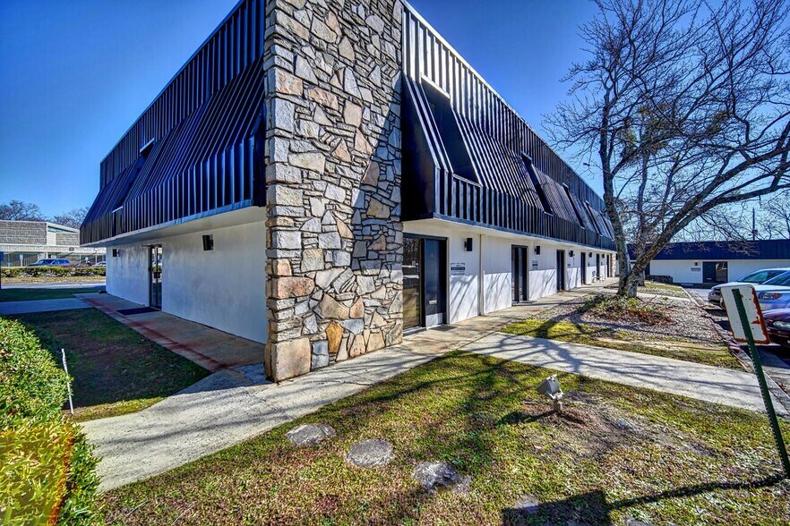 2321 4th St, Tucker, GA à louer - Photo du bâtiment - Image 2 de 7