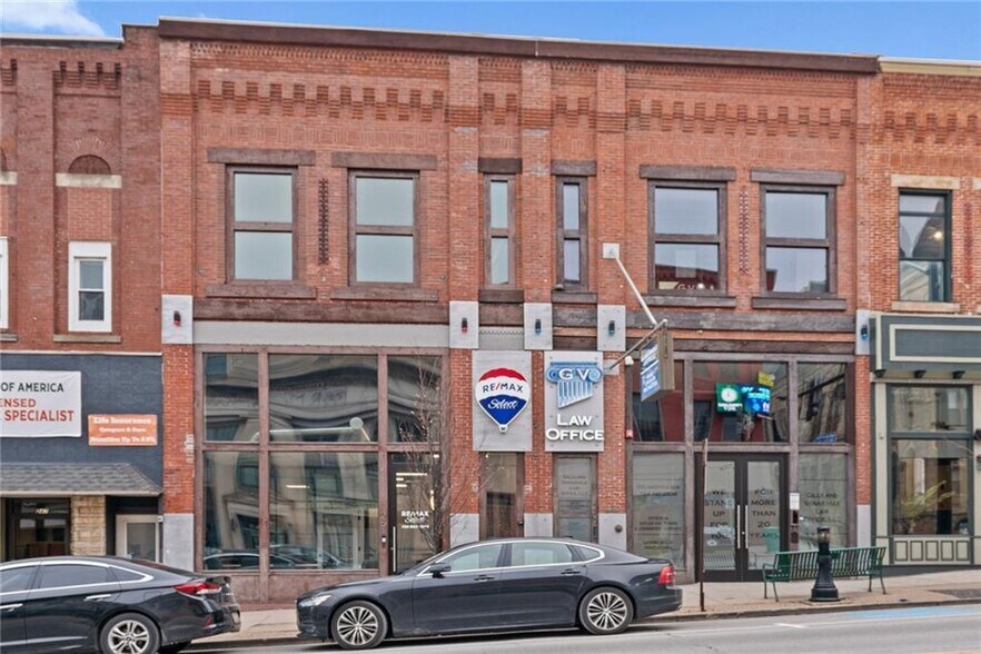 251 S Main St, Butler, PA à vendre - Photo du bâtiment - Image 2 de 13