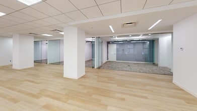 42 broadway, New York, NY for lease Interior Photo- Image 1 of 6