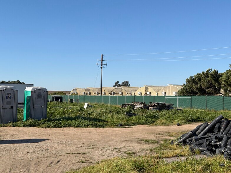 20180 Spence Rd, Salinas, CA à vendre - Photo du bâtiment - Image 2 de 92