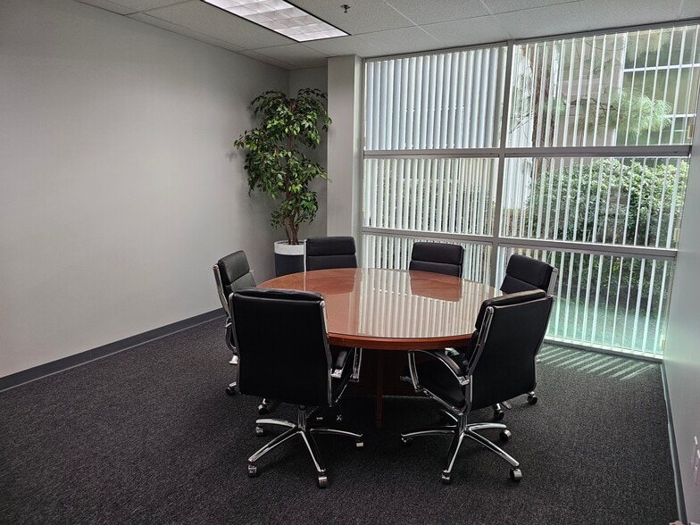 4109 Guardian St, Simi Valley, CA à louer - Photo intérieure - Image 2 de 7