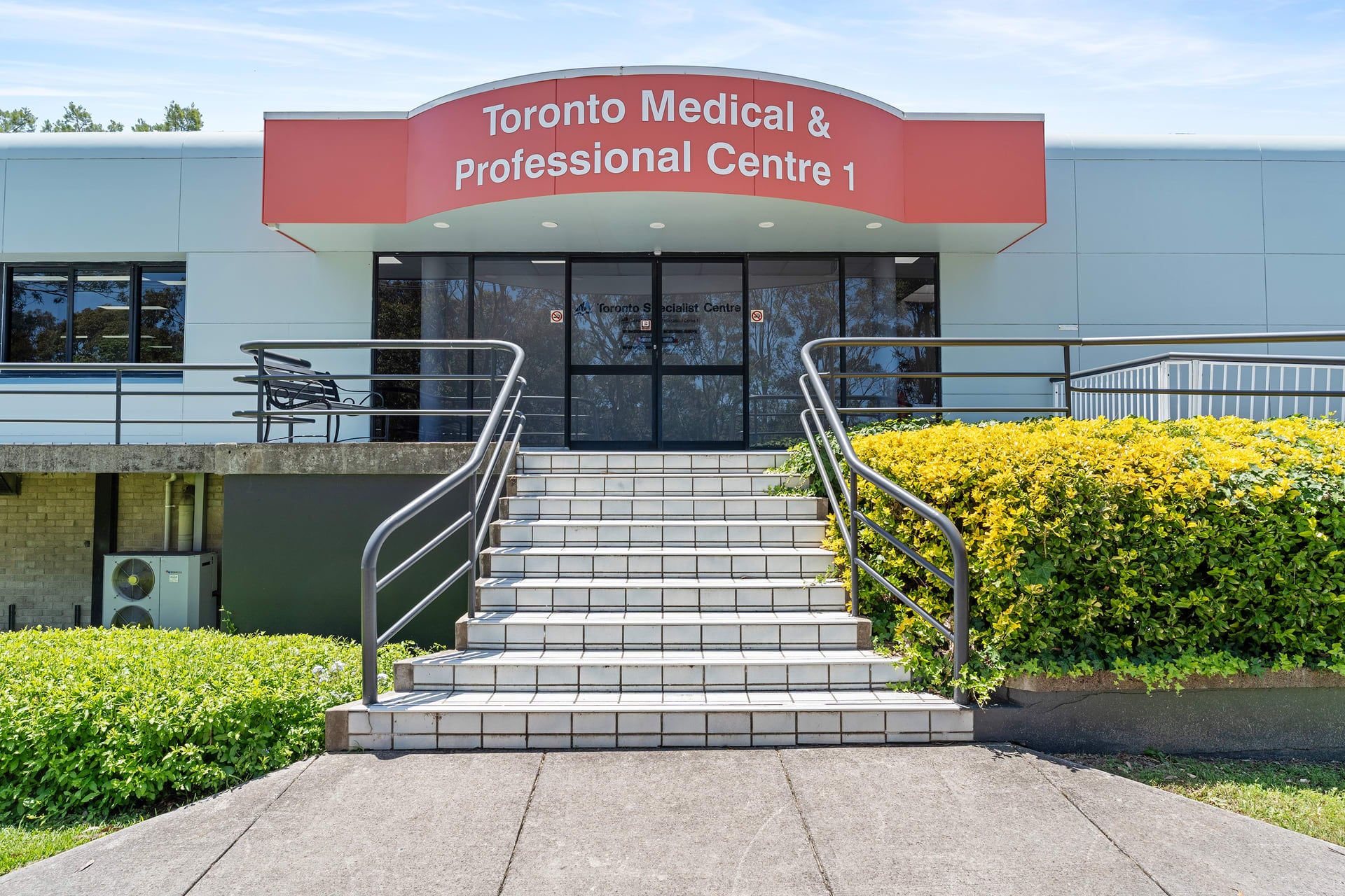 243 Excelsior Pde, Toronto for sale Primary Photo- Image 1 of 2