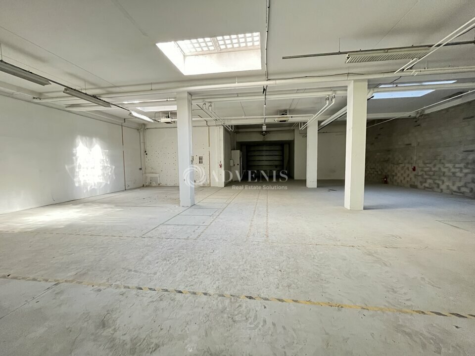 Local d'activités dans Villepinte à vendre Photo intérieure- Image 1 de 9