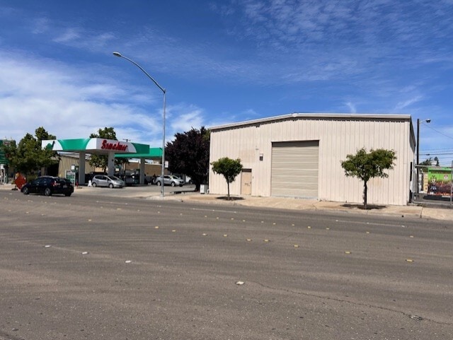 More details for 1424 9th St, Modesto, CA - Retail for Sale