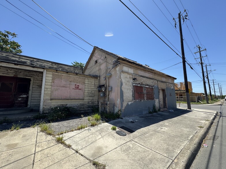 910-920 Clark Ave, San Antonio, TX for sale - Building Photo - Image 3 of 11