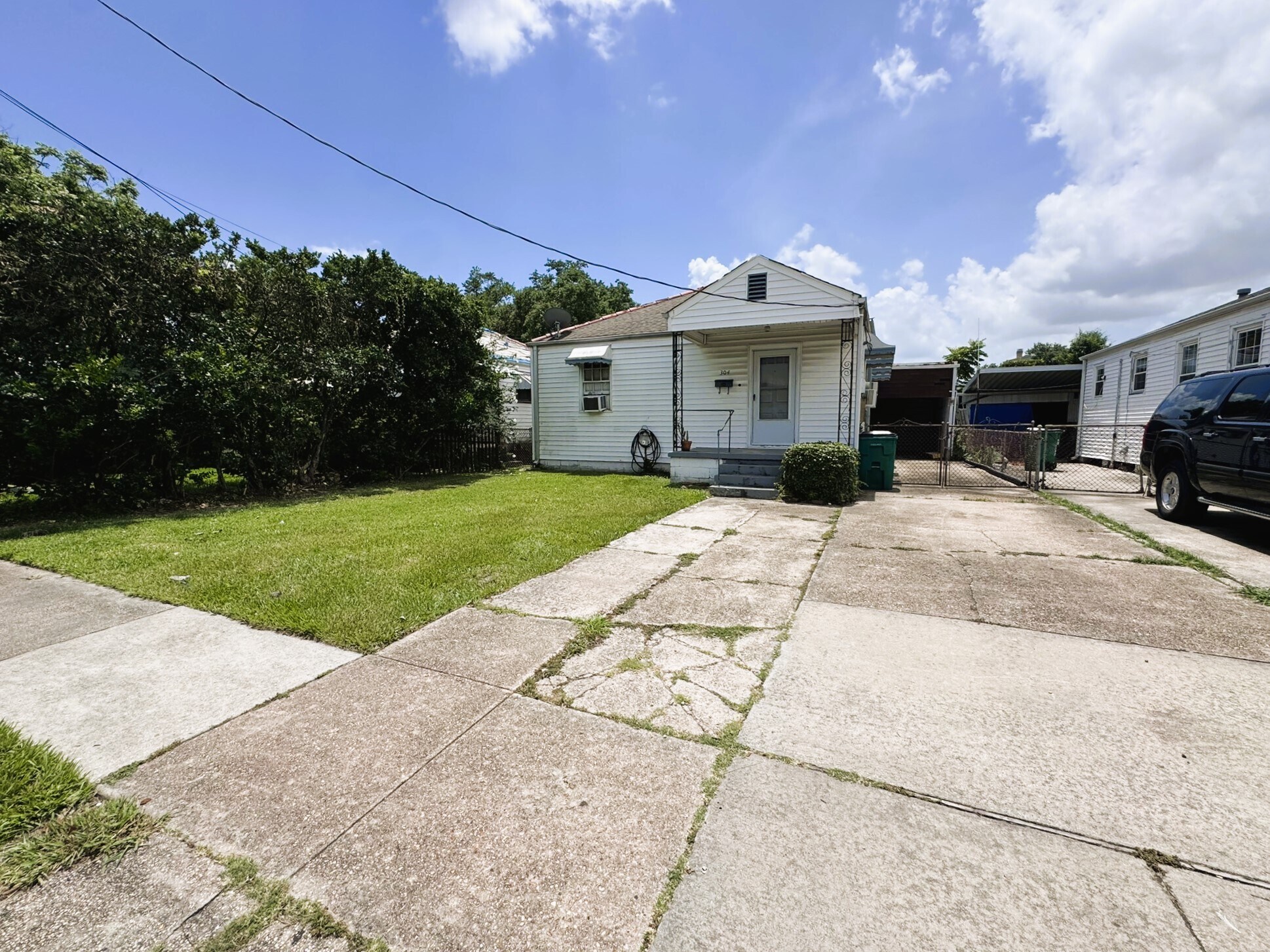304 Clearview Pky, Metairie, LA à vendre Photo du bâtiment- Image 1 de 16