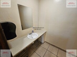 3045 N 1st Ave, Tucson, AZ for lease Interior Photo- Image 2 of 14