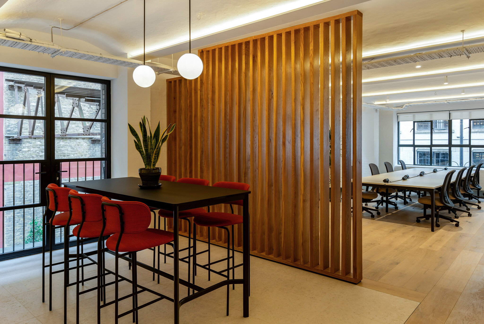 195-205 Union St, London for lease Interior Photo- Image 1 of 7