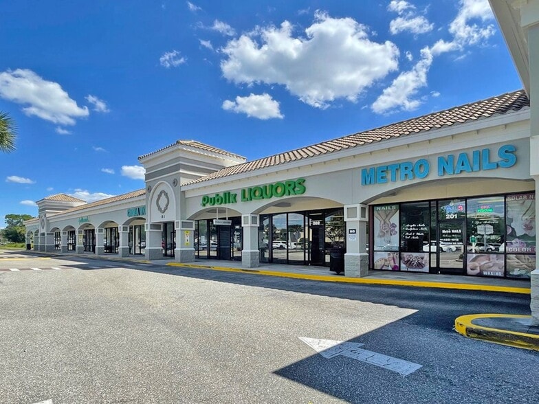 1445 E Venice Ave, Venice, FL for lease - Building Photo - Image 3 of 3