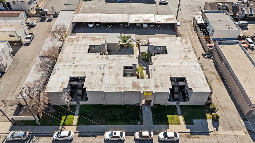 141 E 42nd St, San Bernardino, CA à vendre - Photo du bâtiment - Image 3 de 16