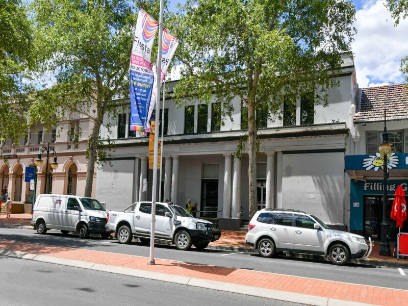 404 Peel St, Tamworth à louer Photo du bâtiment- Image 1 de 3