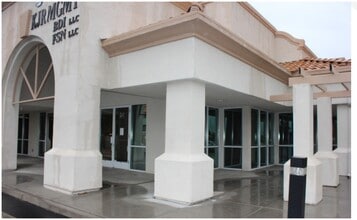 1091 S Cimarron Rd, Las Vegas, NV for lease Interior Photo- Image 2 of 10