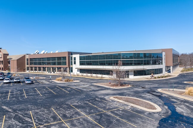 Plus de détails pour 801 S 60th St, West Allis, WI - Bureau, Local d'activités à louer