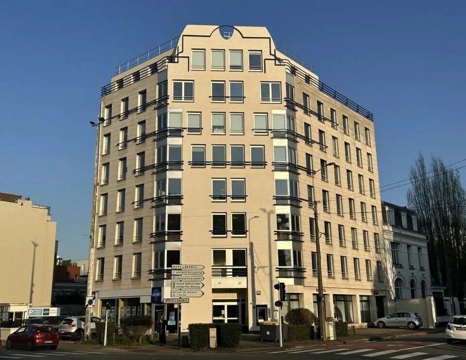 Office in La Madeleine for lease Building Photo- Image 1 of 10