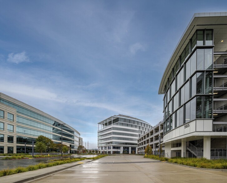 567 Airport Blvd, Burlingame, CA à louer - Photo du bâtiment - Image 3 de 29