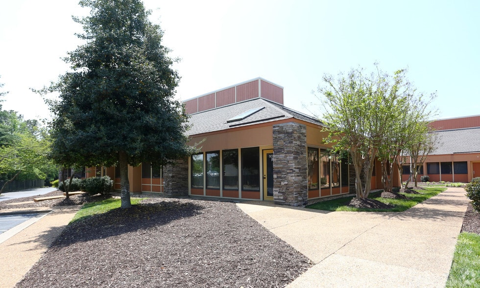 9323 Midlothian Tpke, Richmond, VA for lease - Building Photo - Image 2 of 8