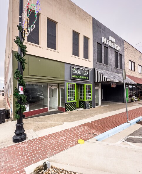 126 E Choctaw Ave, Mcalester, OK for lease - Building Photo - Image 2 of 9