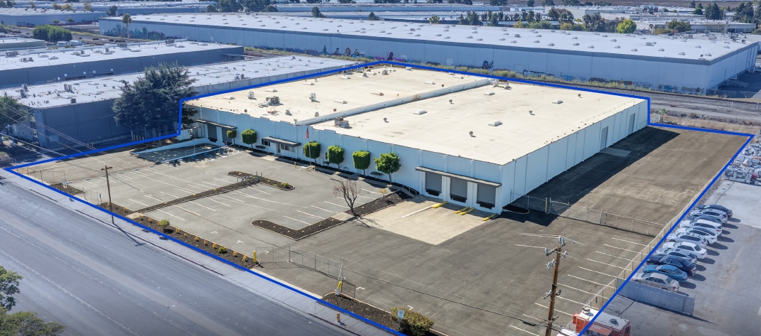 27163-27211 Industrial Blvd, Hayward, CA à louer Photo principale- Image 1 de 9