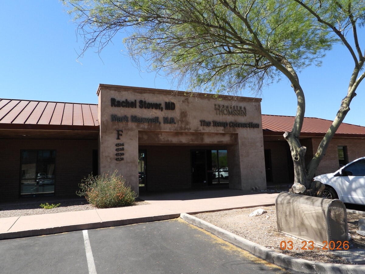 4526-4532 E Camp Lowell Dr, Tucson, AZ 85712 - Unité 4526 - - Photo intérieure - Image 2 of 12