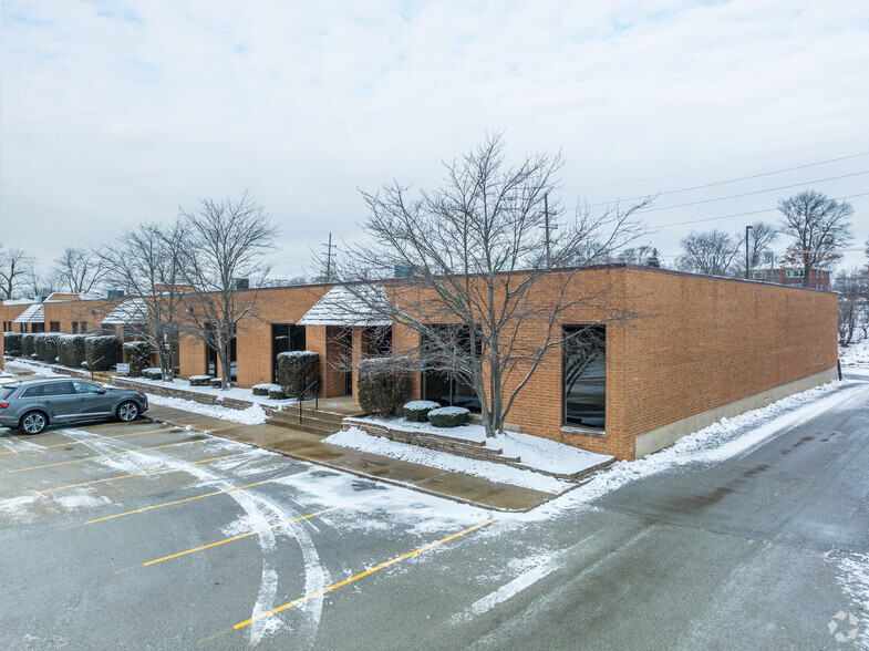 5000-5014 Chase Ave, Downers Grove, IL à louer - Photo principale - Image 1 de 6