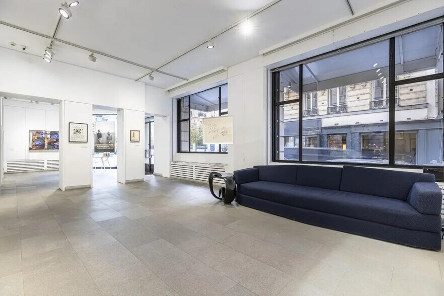 Retail in Paris for sale - Interior Photo - Image 3 of 6